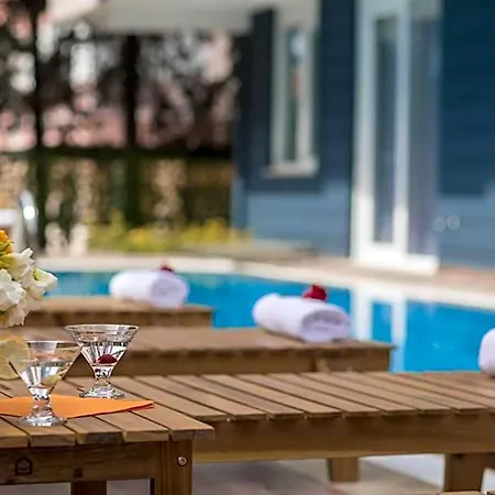 Apartahotel Elanis