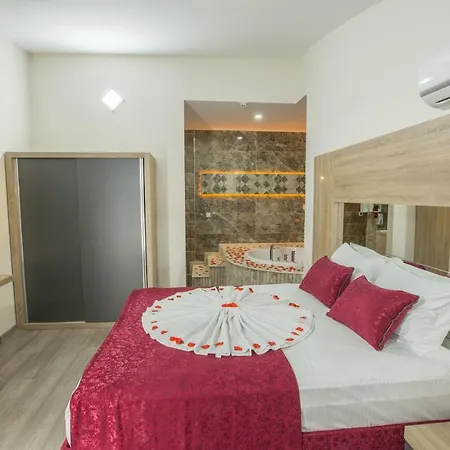 Aparthotel Elanis